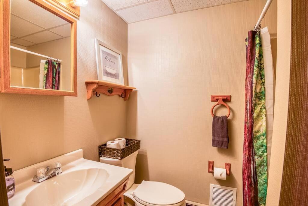 Family-Focused & Pet-Friendly Log Cabin With 4Br 2Ba Sleeps 10 Bethlehem Exterior photo