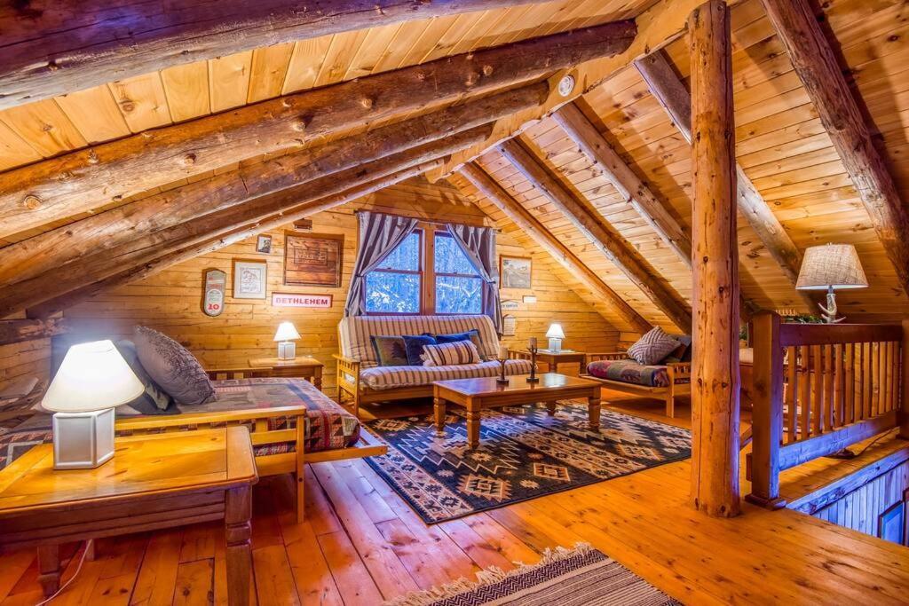 Family-Focused & Pet-Friendly Log Cabin With 4Br 2Ba Sleeps 10 Bethlehem Exterior photo